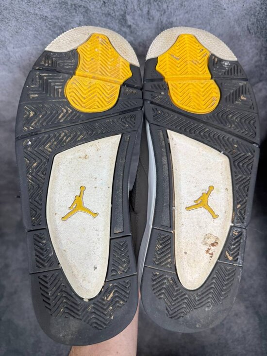 Size 9.5 | Jordan 4 Cool Grey No Box | Pre-Owned main image 5